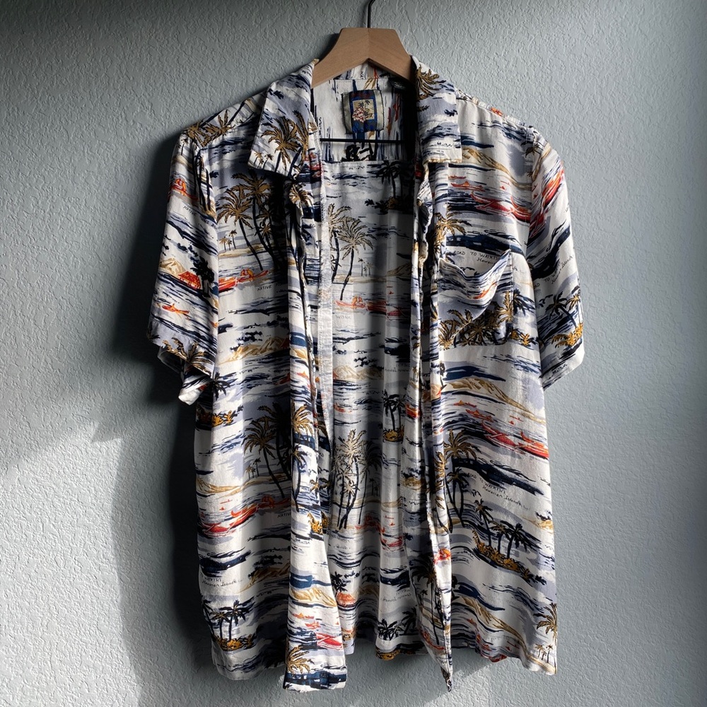 Montage Hawaiian Patterned Tee Large - New